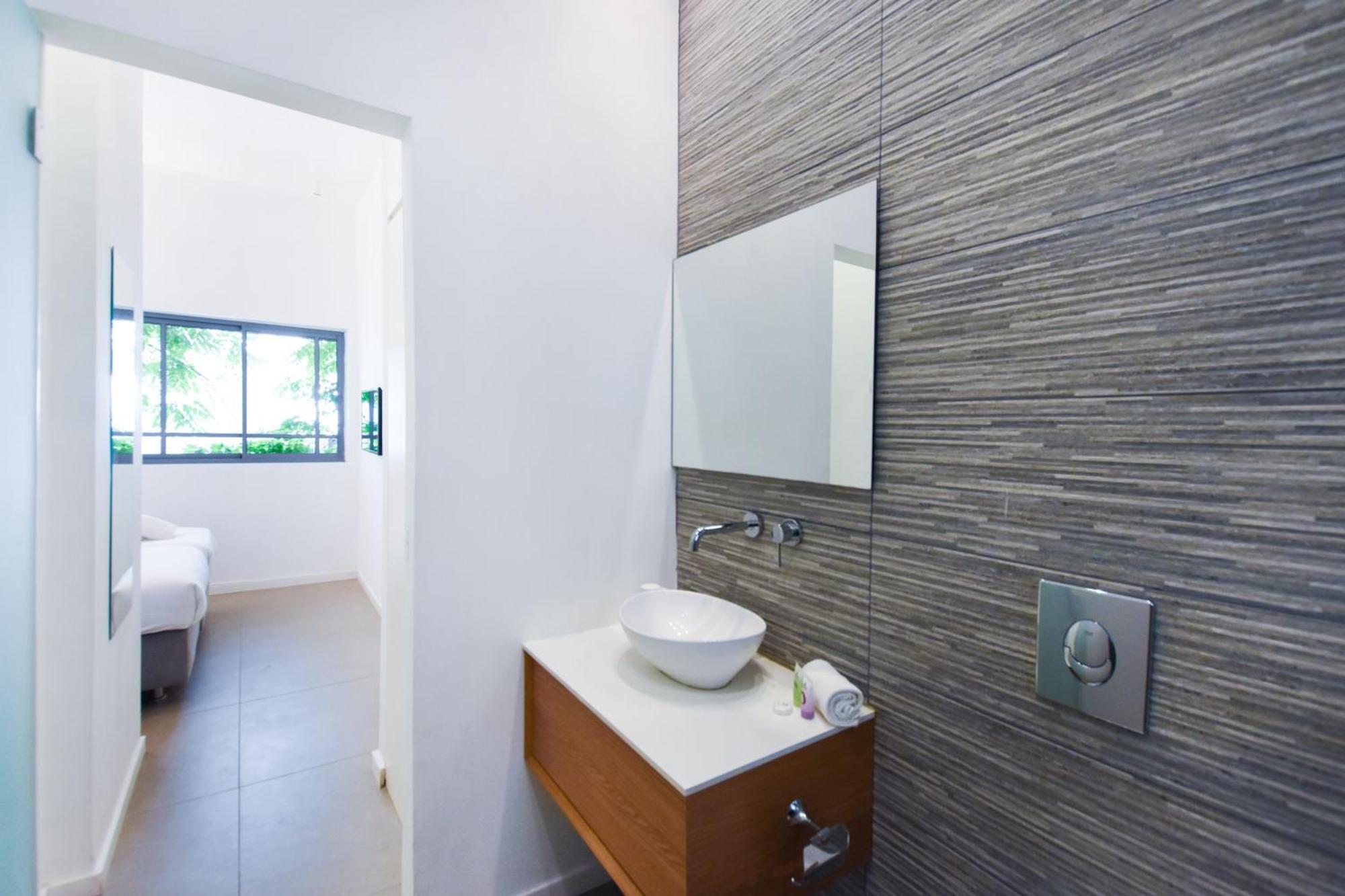 Apartamento Magic Lily By Holyguest Tel Aviv Exterior foto